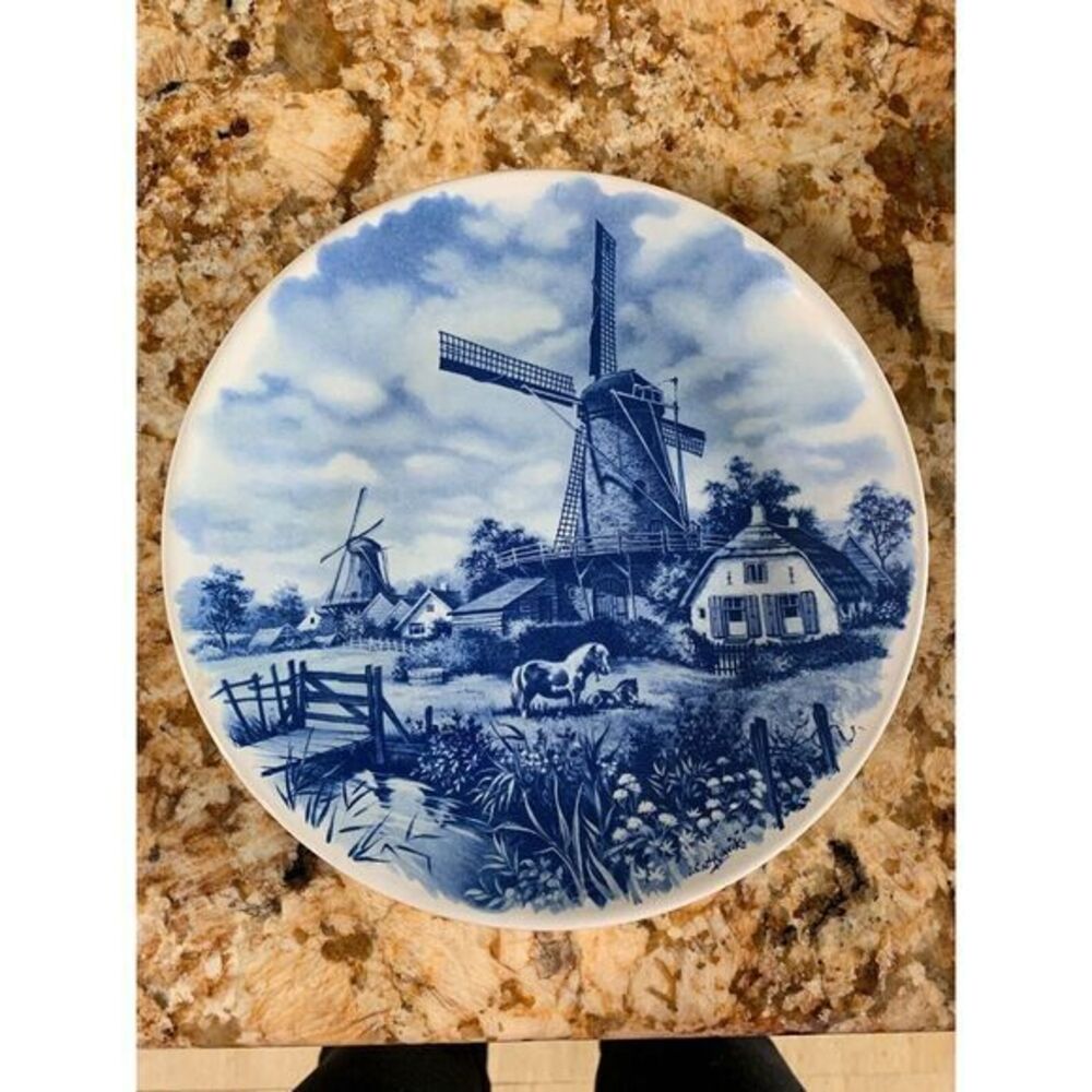 Windmills -Ter Steege b.v. Delft Blauw - Hand Decorated in Holland‎ - 7.5" Plate